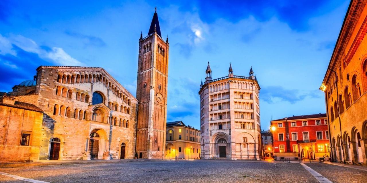 Hotel Verdi Boutique Hotel Parma Bagian luar foto