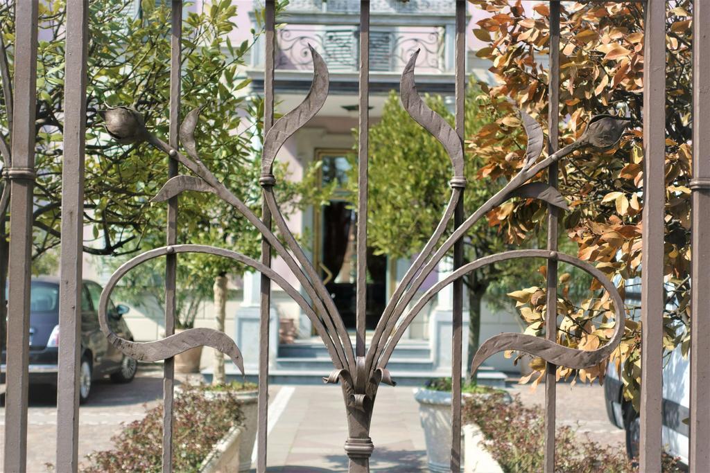 Hotel Verdi Boutique Hotel Parma Bagian luar foto