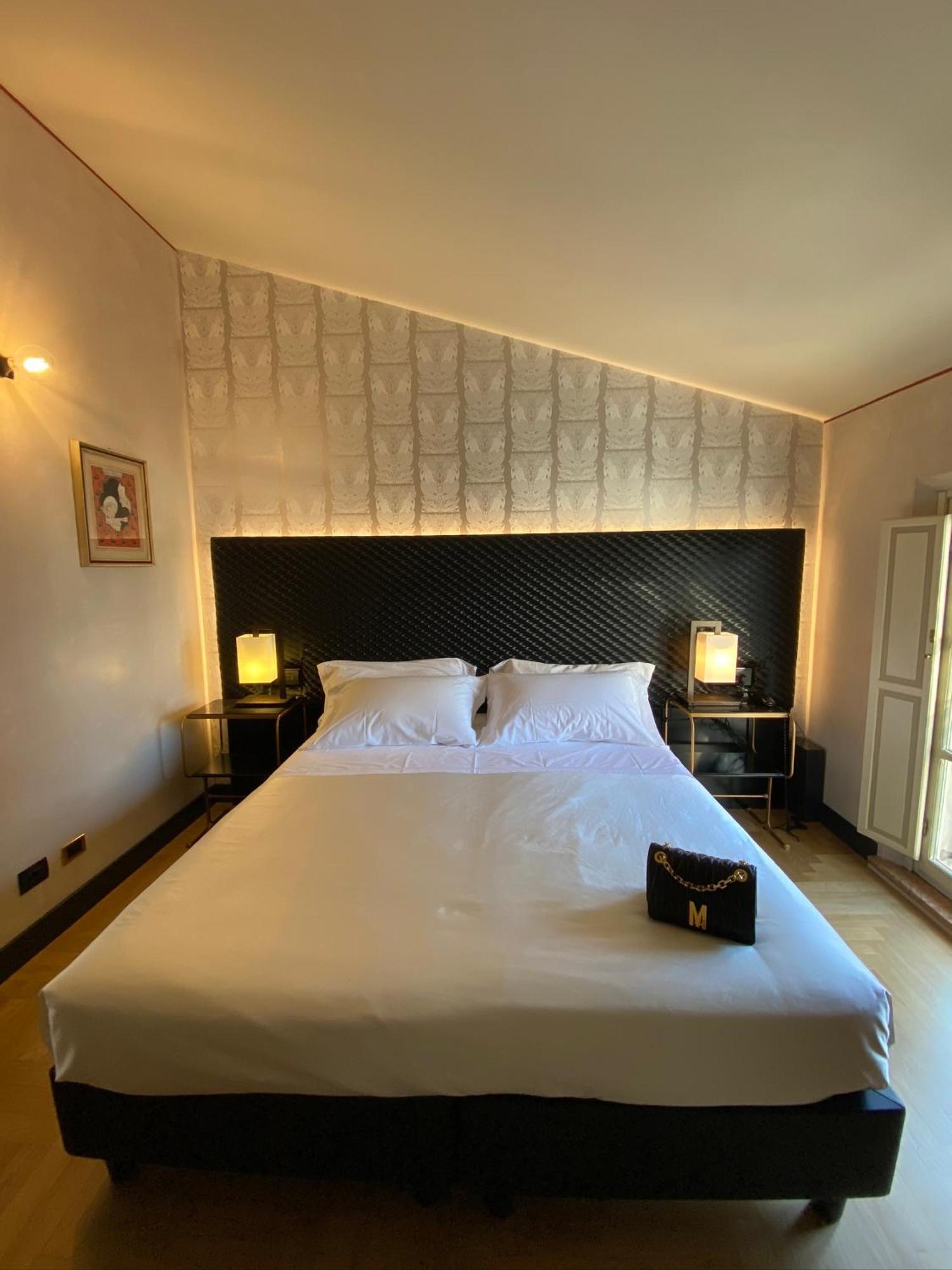 Hotel Verdi Boutique Hotel Parma Bagian luar foto